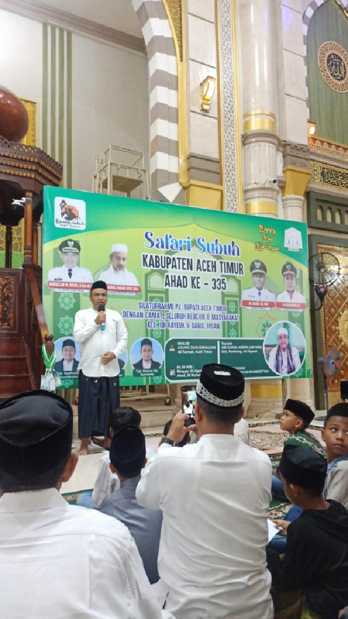 Pj Bupati Aceh Timur Safari Subuh di Masjid Agung