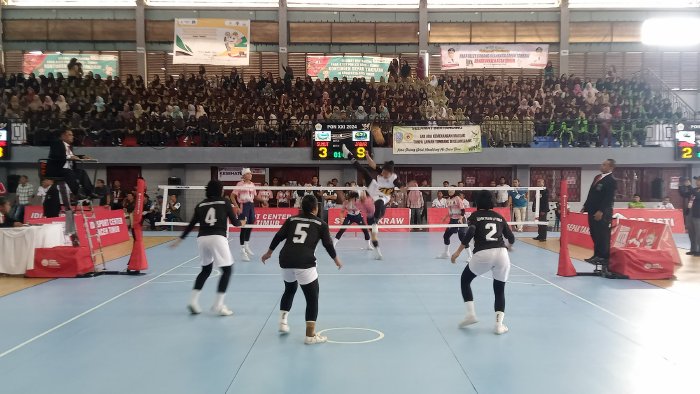 Sepak Takraw - Jateng dan Jabar Pimpin Grup Quadran Putri